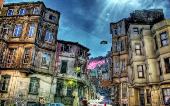 İstanbul’un Gizli Kalmış Yüzünü Keşfe Varmısınız Günübirlik İstanbul’un Kalbine Yürüyüş, Ayvansaray, Balat ve Fener ’Eski İstanbul’ Turu