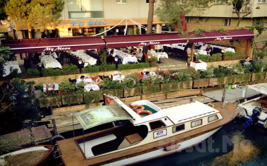 Anadolu Hisarı My Moon Restaurant’ta Sevgililer Gününe Özel Canlı Müzik Eşliğinde Romantik Akşam Yemeği