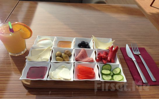 Atakent Cafe Gusto Name’de Sınırsız Çay Eşliğinde Serpme Kahvaltı Keyfi