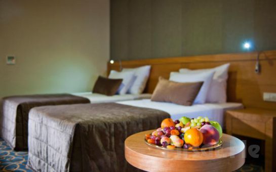 İzmir Alsancak Volley Hotel’de 2 Kişi 1 Gece Konaklama, Açık Büfe Kahvaltı Fırsatı