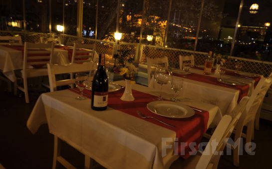 Ortaköy Bodrum Restaurant’ta Boğazın Eşsiz Güzelliği Eşliğinde 3 Kat 3 Ayrı Eğlence ve Muhteşem Gala Yemeği (Sınırsız İçki Dahil)