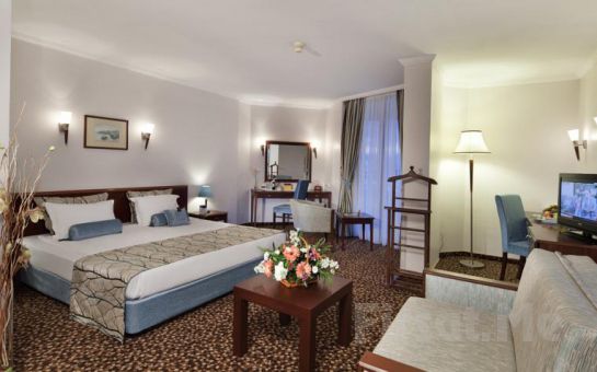 Antalya Best Western Plus Khan Hotel’de Kahvaltı Dahil 2 Kişi 1 Gece Konaklama, Sauna Kullanım Fırsatı