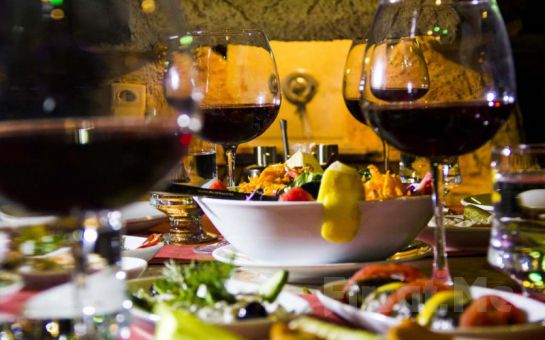 İzmir Fuar Ada Gazinosu’nda Unutulmayacak Sevgililer Günü Eğlencesi, Akşam Yemeği, İçecek Fırsatı