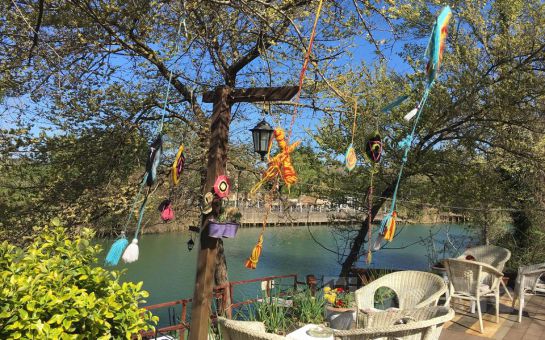 Doğa’nın Kalbinde Ağva Nehir Perisi Otel’de Sınırsız Çay Eşliğinde Serpme Köy Kahvaltısı