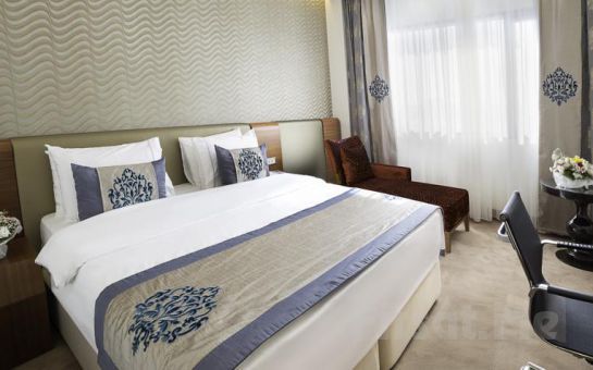 5* Ramada Hotel, Suites Ataköy’de 2 Kişi 1 Gece Konaklama Keyfi Kahvaltı Seçeneğiyle