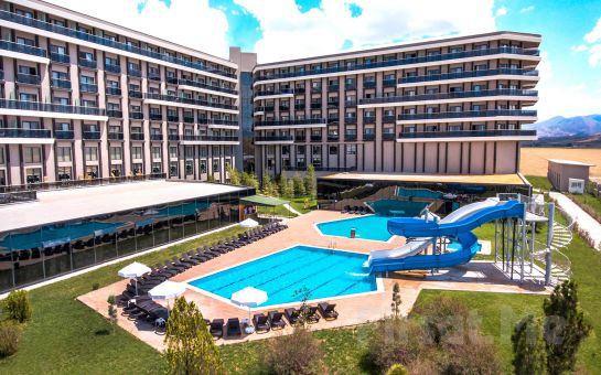 Afyon Sandıklı May Thermal Resort, Spa da Yarım Pansiyon Konaklama ve Termal Havuz Kullanımı