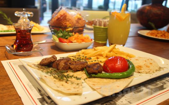 Boğaz Manzaralı Üsküdar Askadar Restaurant’ta Enfes Yemek Menüleri Fırsatı