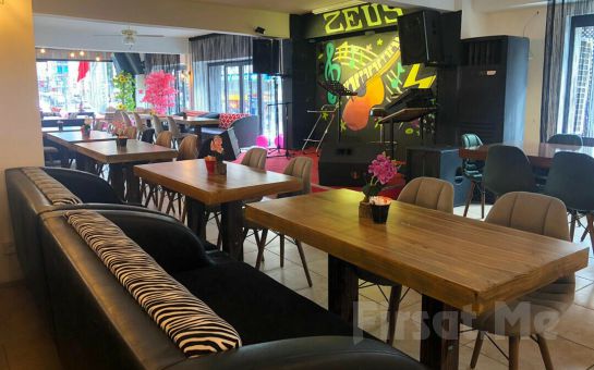 Zeus Cafe & Restaurant Üsküdar’da Canlı Müzik Eşliğinde Leziz Menüleri
