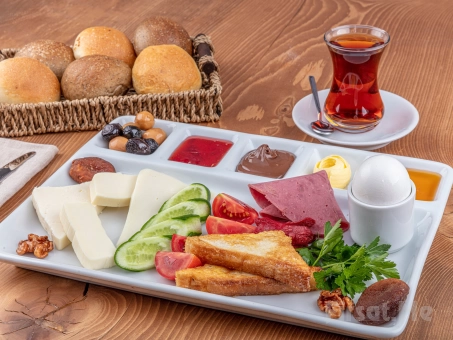 Enjoy Breakfast at Isparta Jasper Cafe