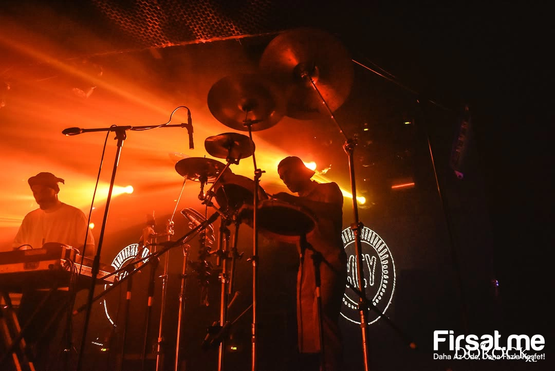 ’Hey! Douglas’ Konser Bileti | Sepette %5 İndirim