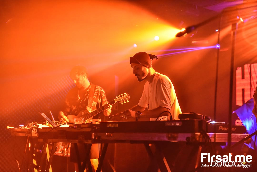 ’Hey! Douglas’ Konser Bileti | Sepette %5 İndirim