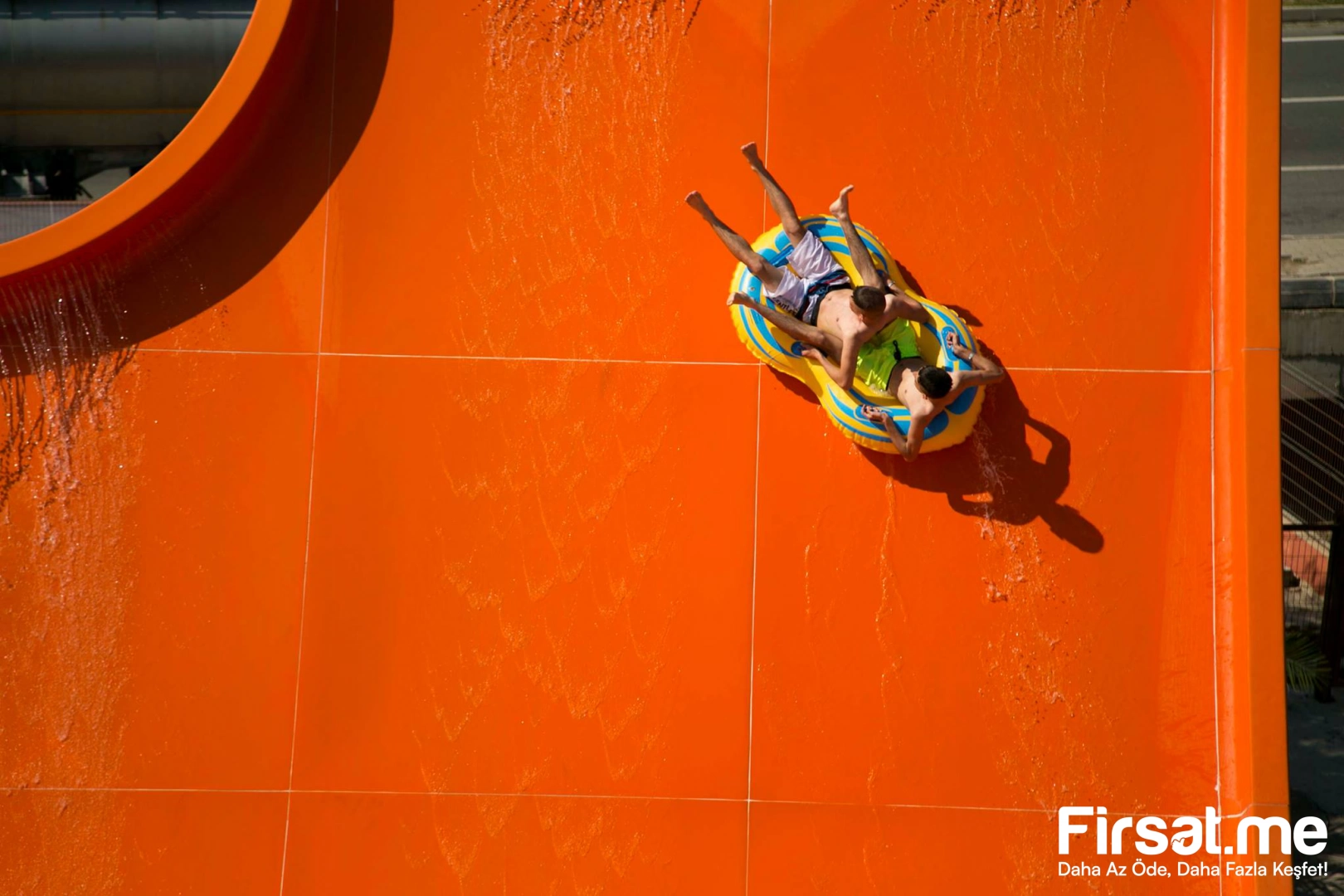 Balıkesir Edremit Blue Zest Aquapark & Beach Giriş Bileti (Online Özel İndirim)