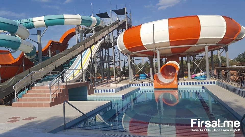 Balıkesir Edremit Blue Zest Aquapark & Beach Giriş Bileti (Online Özel İndirim)