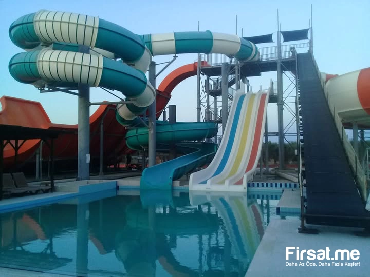 Balıkesir Edremit Blue Zest Aquapark & Beach Giriş Bileti (Online Özel İndirim)