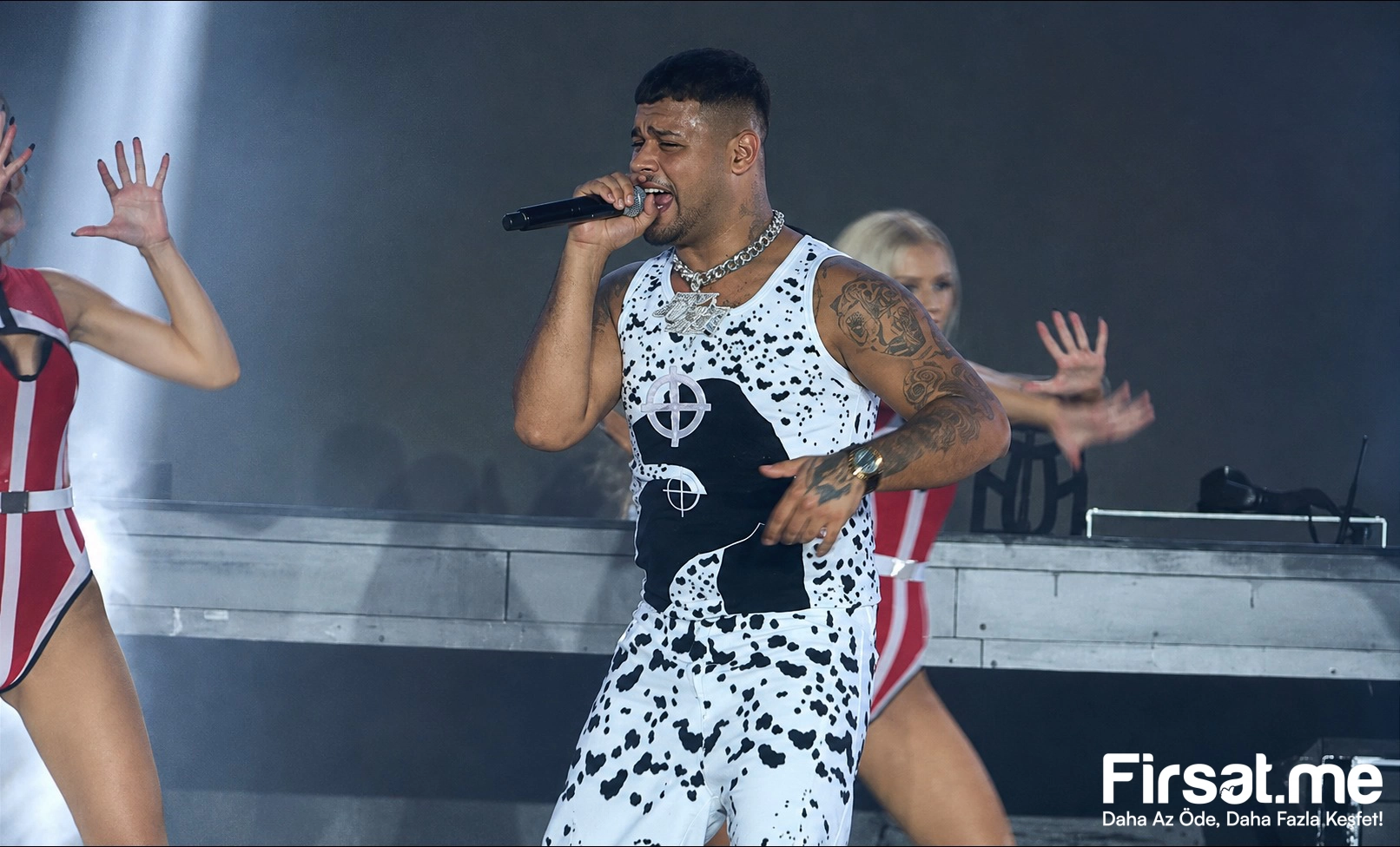 Candyland Bodrum Lunapark’ta 3 Ağustos’ta ’Demet Akalın & Sefo ve Lvbel C5 Konser Bileti’ Tüm Gün Lunapark Kullanımı Dahil