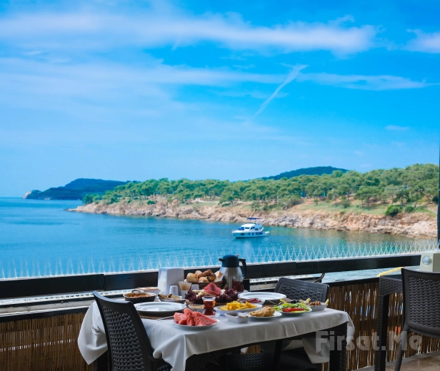 Enjoy Mixed Breakfast with a Unique View at Büyükada Yörükali Terrace Restaurant