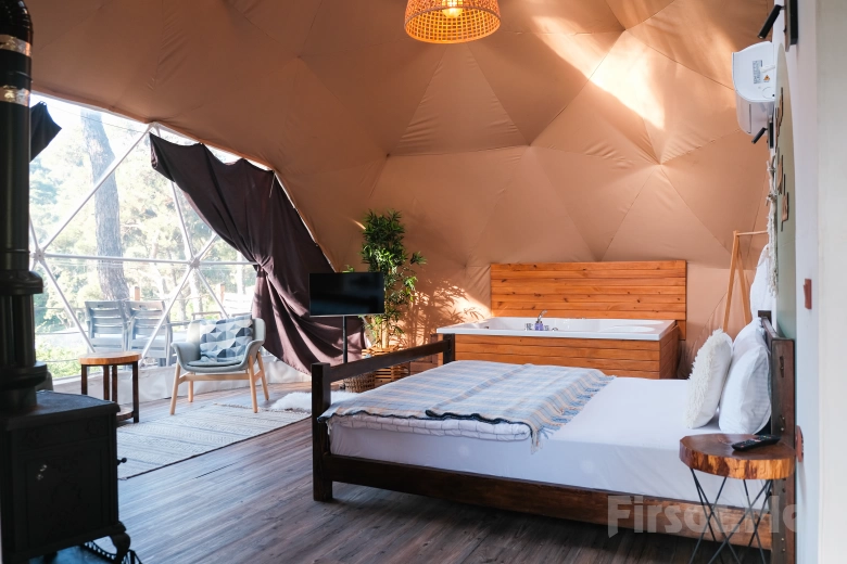 Accommodation for 2 People in Büyükada Yörükali Glamping Tent or Tiny House with Jacuzzi and 2 Days of Beach Use