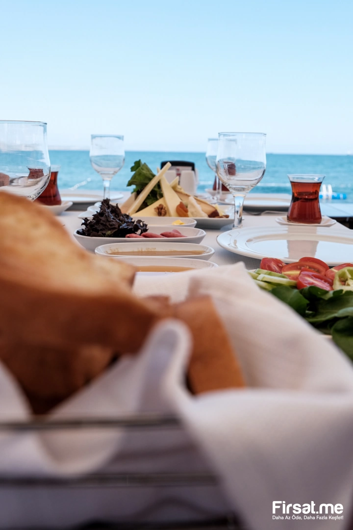 Zuğa Beach Kilyos’ta Denize Nazır Serpme Kahvaltı keyfi