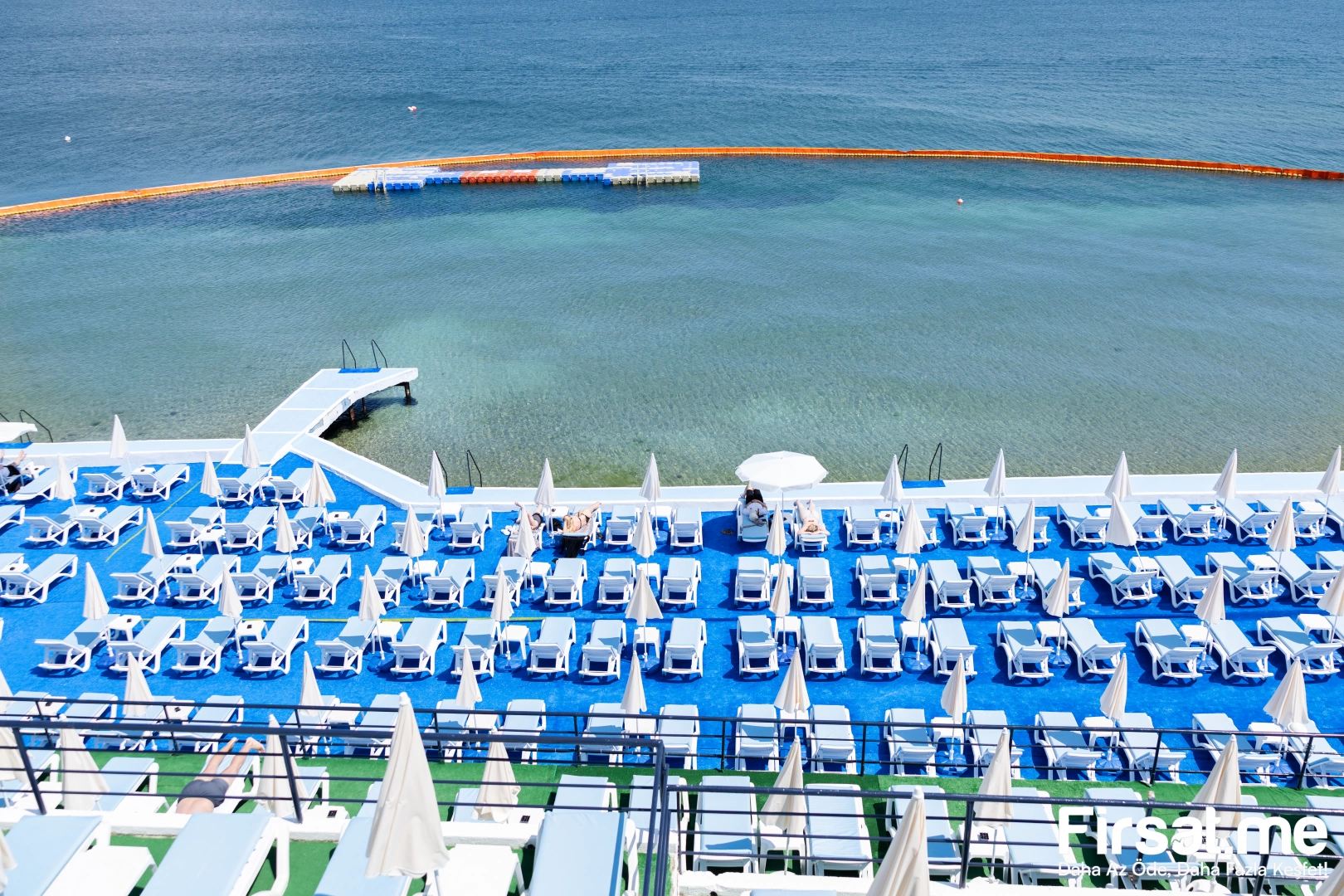 Büyükada Nakibey Plajı Şezlong ve Şemsiye Dahil Giriş Bileti (Online Özel İndirim)