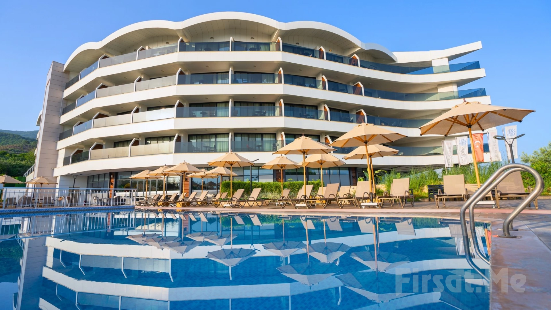 Kuşadası Seven For Life Thermal Hotel’de Alkolsüz Herşey Dahil Günübirlik Tesis Kullanımı