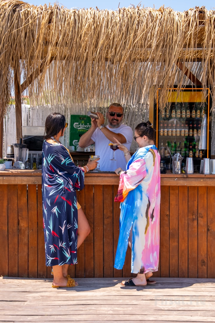 Lagada Beach Sarımsaklı’da, İçecek Dahil Tüm Gün Plaj Giriş Bileti (Online Özel İndirim)