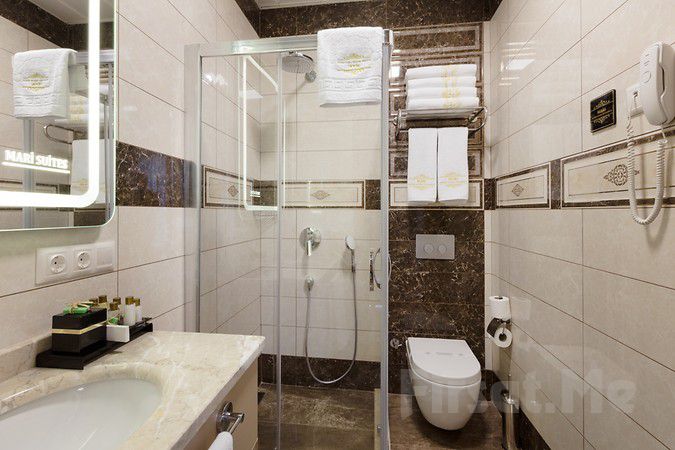 Mari Suites Hotel