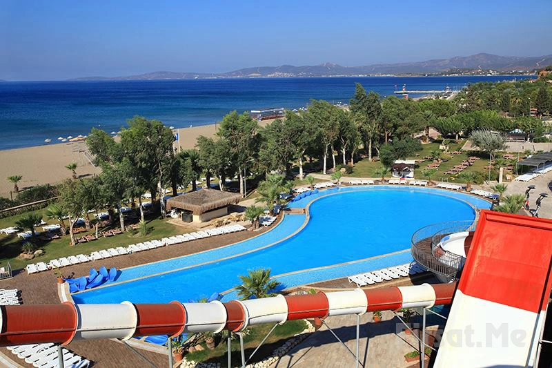Gümüldür Yalı Castle Aquapark